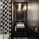Hotel Amano East Side 4*