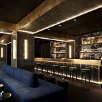 Amano East Side Hotel