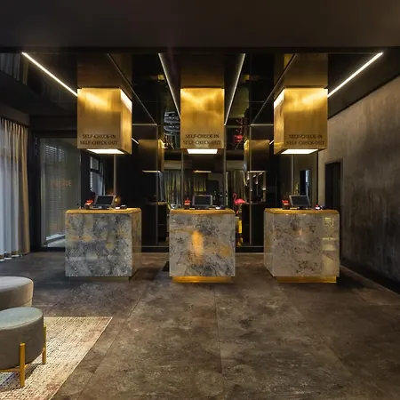 Amano East Side 4* Berlín