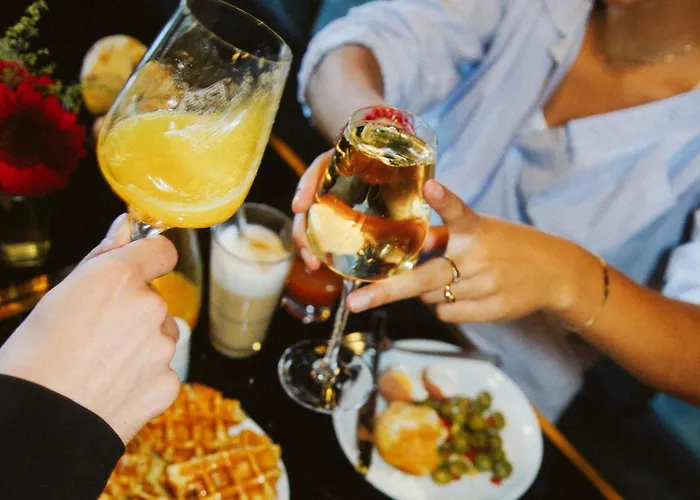 Amano East Side Hotel 4*