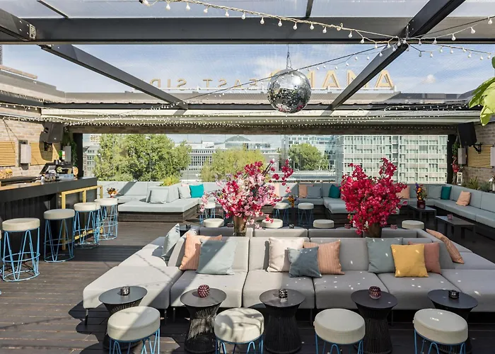 Amano East Side Hotel 4*