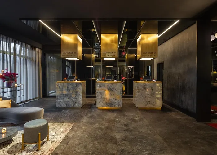 Amano East Side 4* ברלין